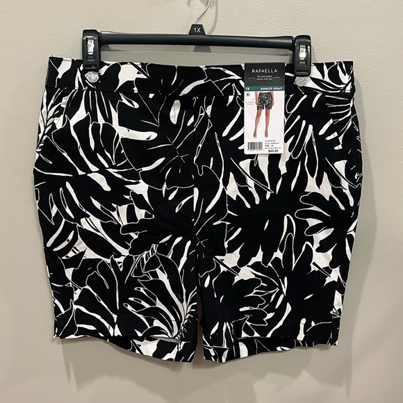 Rafaella Pants - Rafaella Stretch Short Black and White